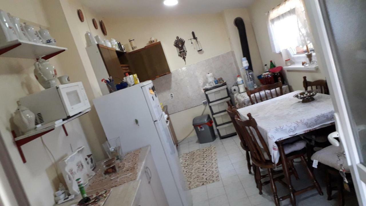 Guest House Jevtovic Karlofça Dış mekan fotoğraf
